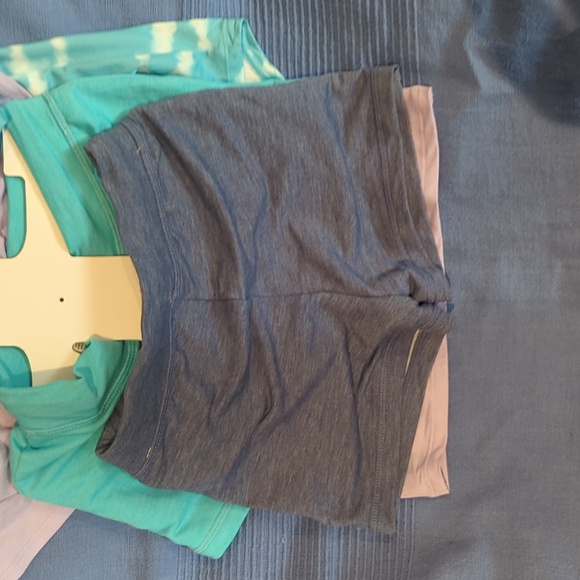 Kids sz 4 :32° Cool 4-piece / 2 T-Shirt and 2 Short set - Picture 4 of 4